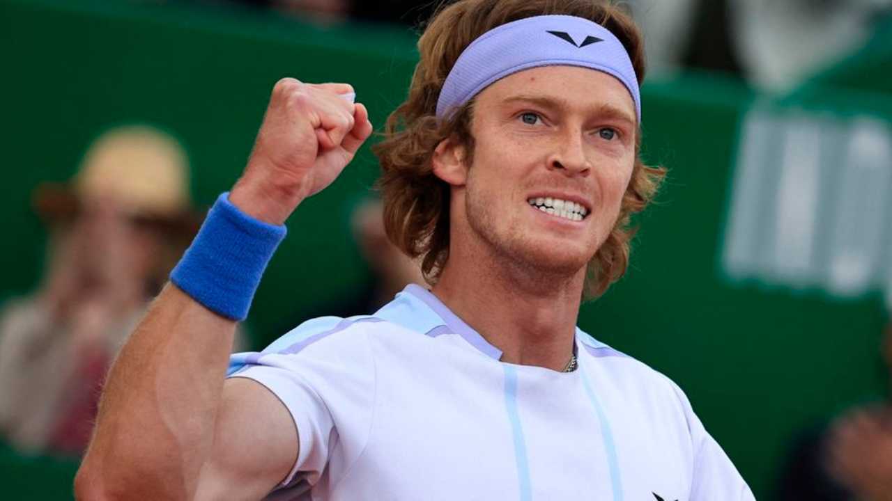 Tennis : Andrey Rublev loue l’impact de Marat Safin à Monte-Carlo