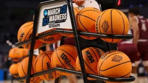 Tom Izzo : le dernier des géants du coaching universitaire face au changement