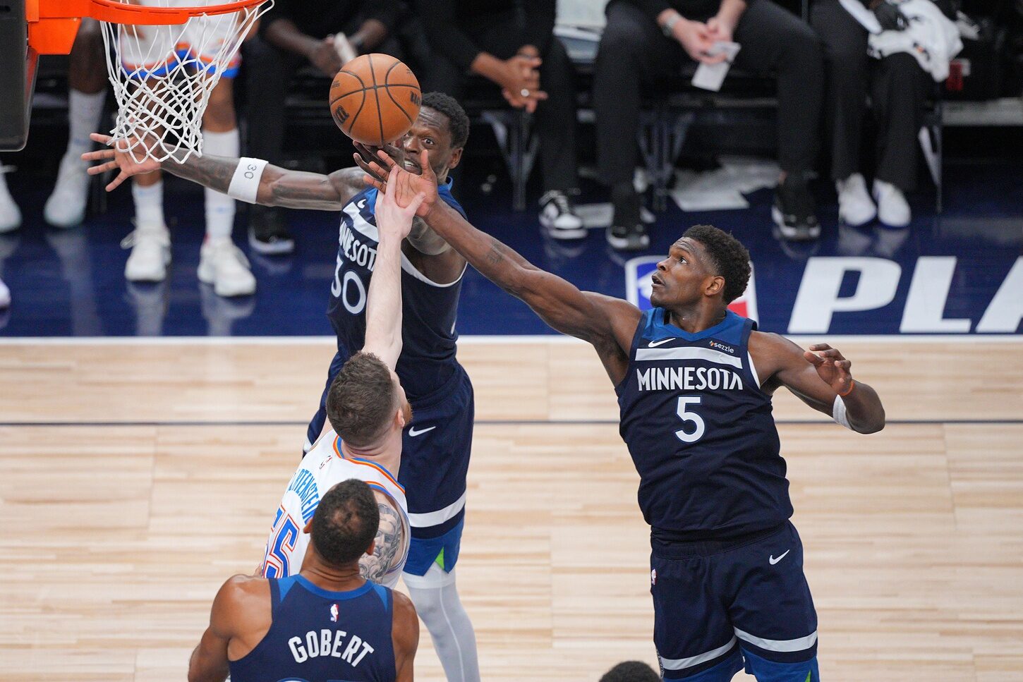 États-Unis : Minnesota triomphe face à Oklahoma en finale de conférence NBA