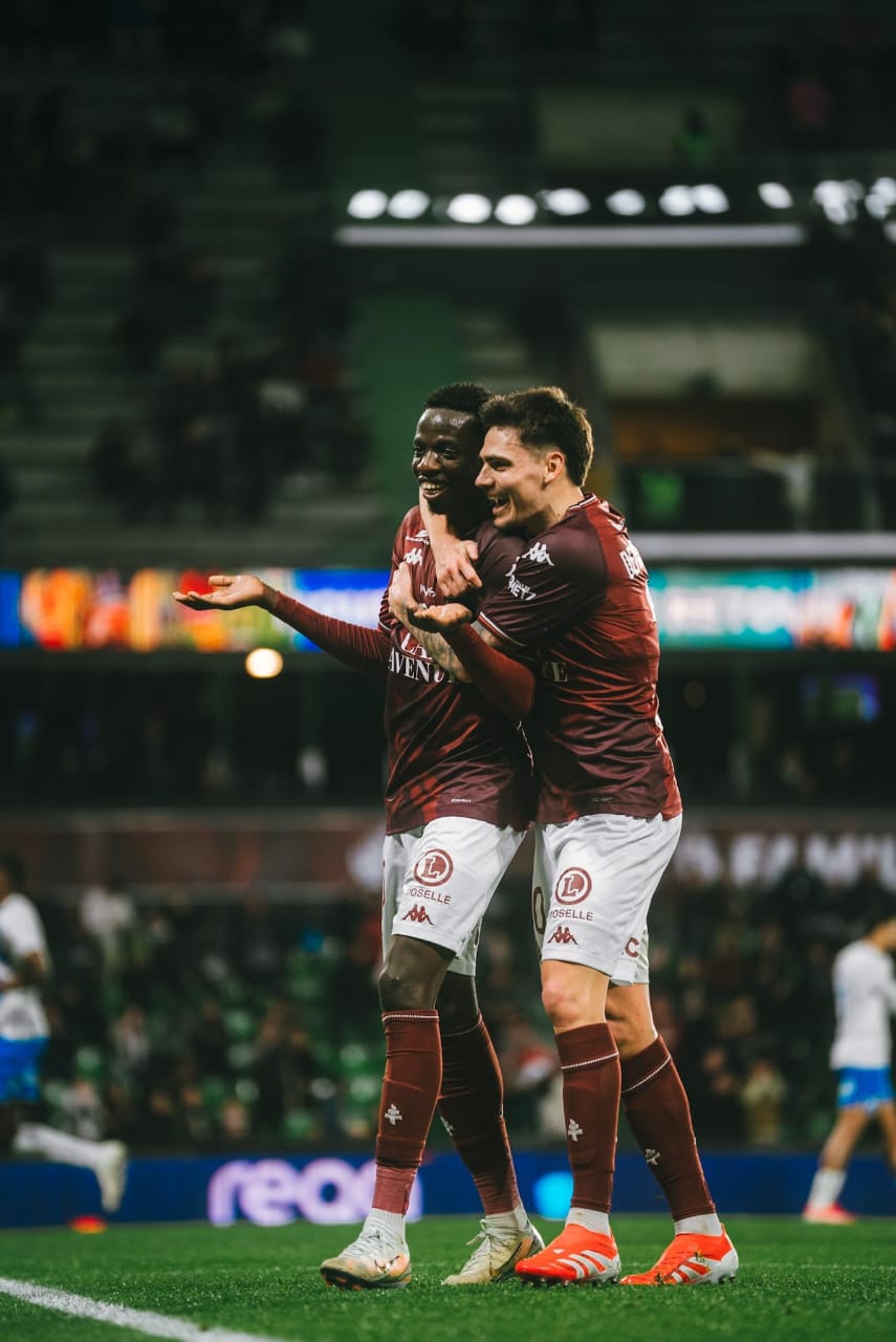 France : Metz promu en Ligue 1, Reims relégué en Ligue 2 après le barrage