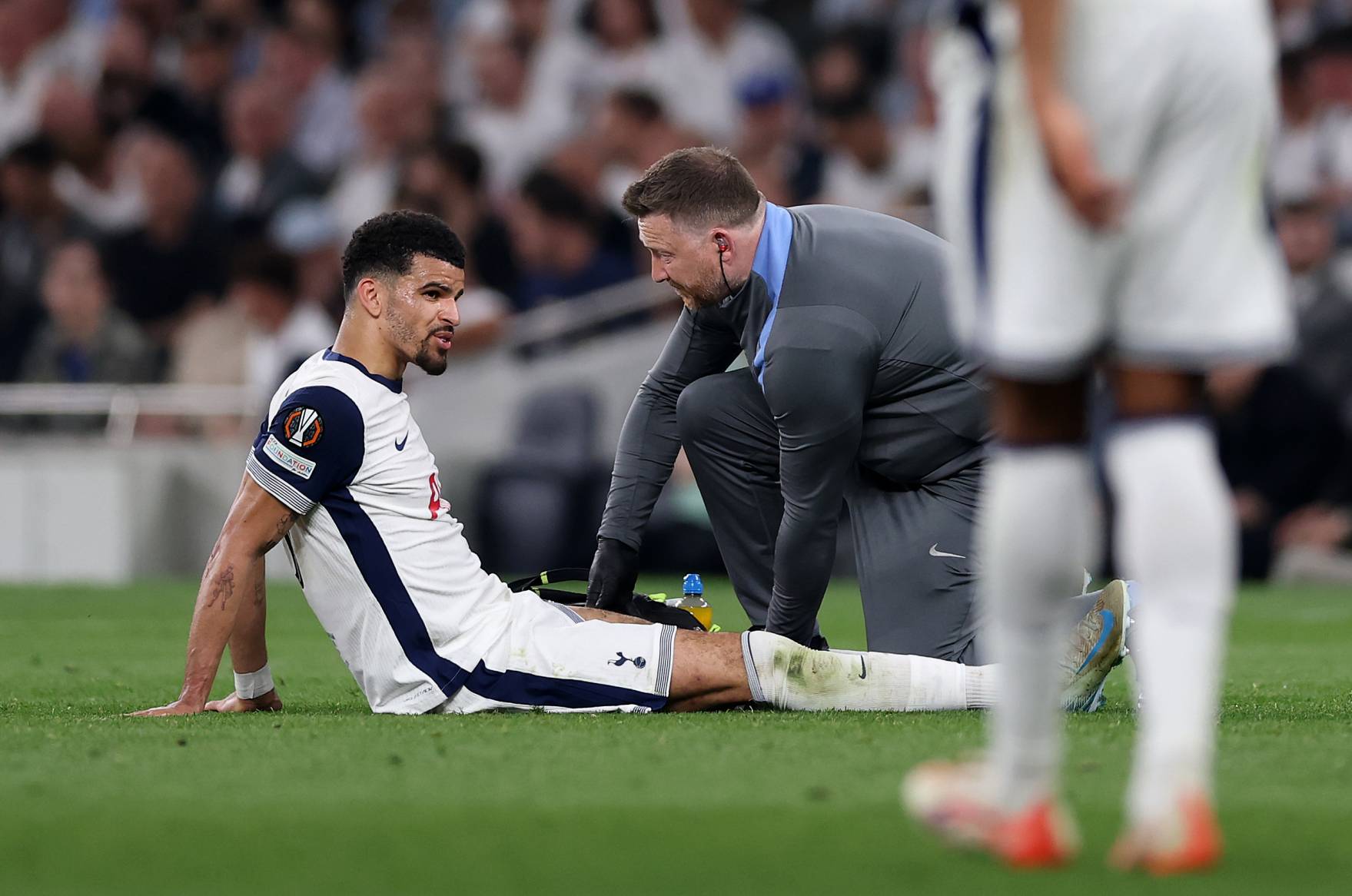Le Royaume-Uni : Postecoglou rassure sur les blessures de Maddison et Solanke après la victoire contre Bodo/Glimt