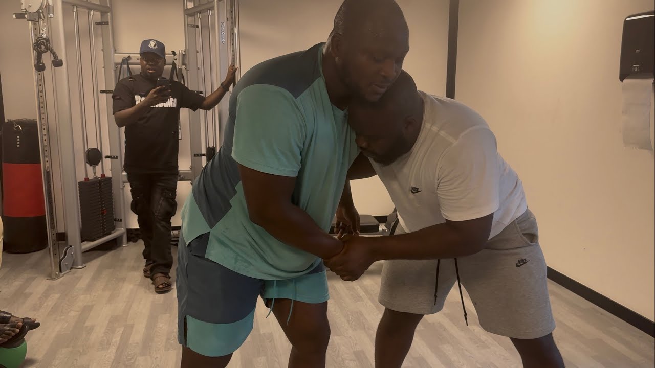 Modou Lô affronte Boucher Ketchup à Abidjan : un combat intense en Côte d’Ivoire