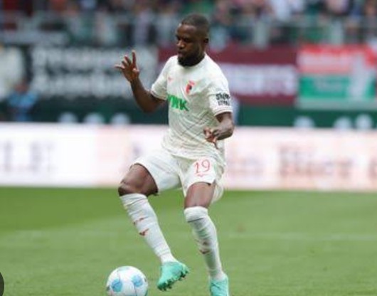 Un joueur clé remplacé lors de la défaite d’Augsbourg en Bundesliga