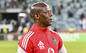 Orlando Pirates : Stratégie de Mandla Ncikazi pour améliorer la prochaine saison