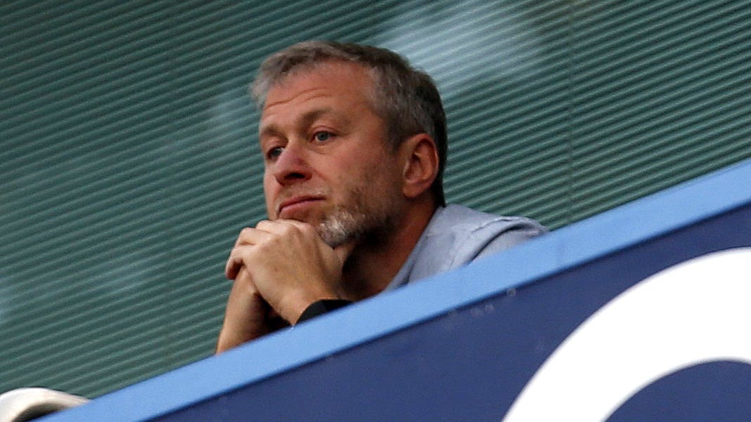 Royaume-Uni : Menaces de poursuites contre Roman Abramovich pour débloquer 2,5 milliards de livres