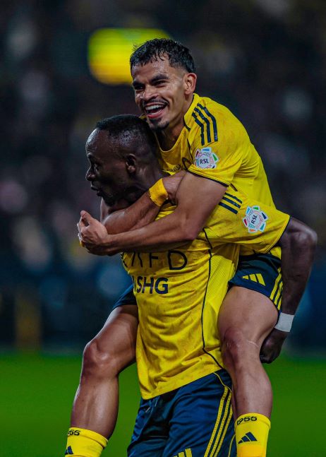 Soixante-quatre jours après sa dernière apparition, l&rsquo;impact immédiat du champion d&rsquo;Afrique relance la chasse au leader