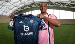 En fin de contrat dans six mois, un international nigérian quitte définitivement Southampton pour s’offrir un nouveau défi chez les Foxes