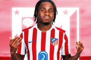 Alors que l’Atalanta confirme le départ de son buteur, une légende nigériane valide avec force son arrivée chez un géant d’Espagne