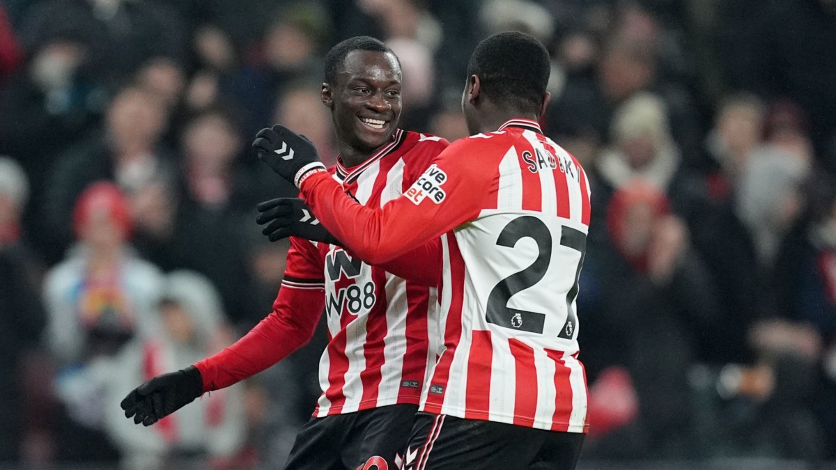 Jamais buteur depuis son arrivée cet été, le milieu sénégalais choisit son retour de la CAN pour inscrire un doublé retentissant