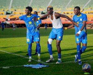 Confronté à une impasse financière et administrative, le vestiaire de la lanterne rouge sénégalaise décide de stopper le travail jusqu&rsquo;à nouvel ordre